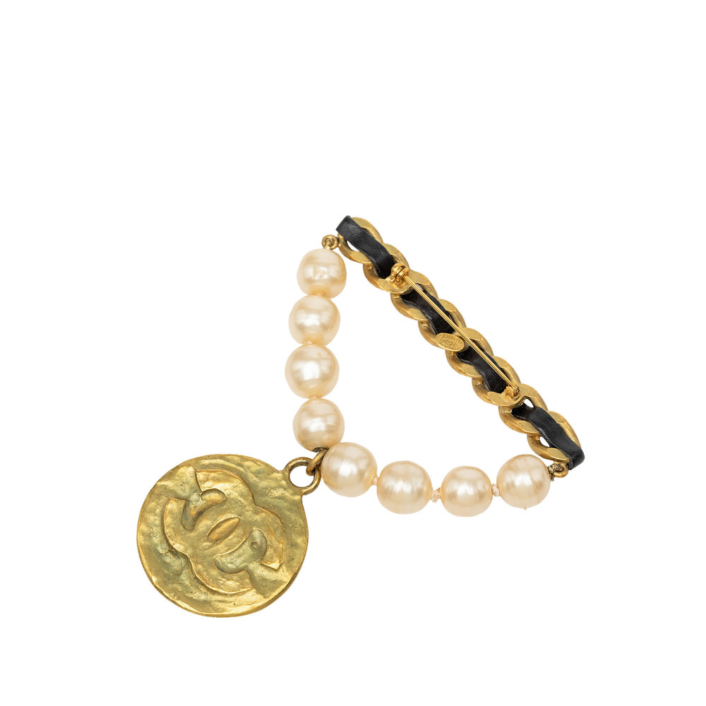 Pre-Loved Chanel CC Gold Plated Faux Pearl Chain Brooch